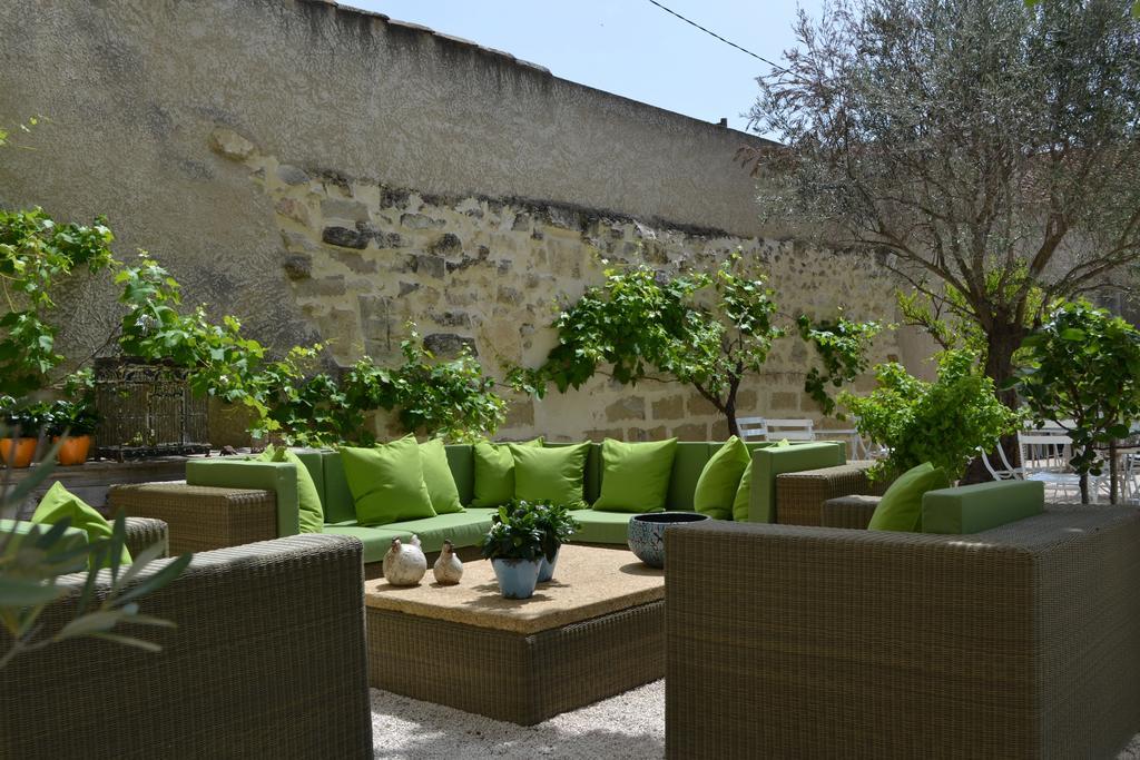 Bed and Breakfast Mas A L'Improviste Maillane Zewnętrze zdjęcie