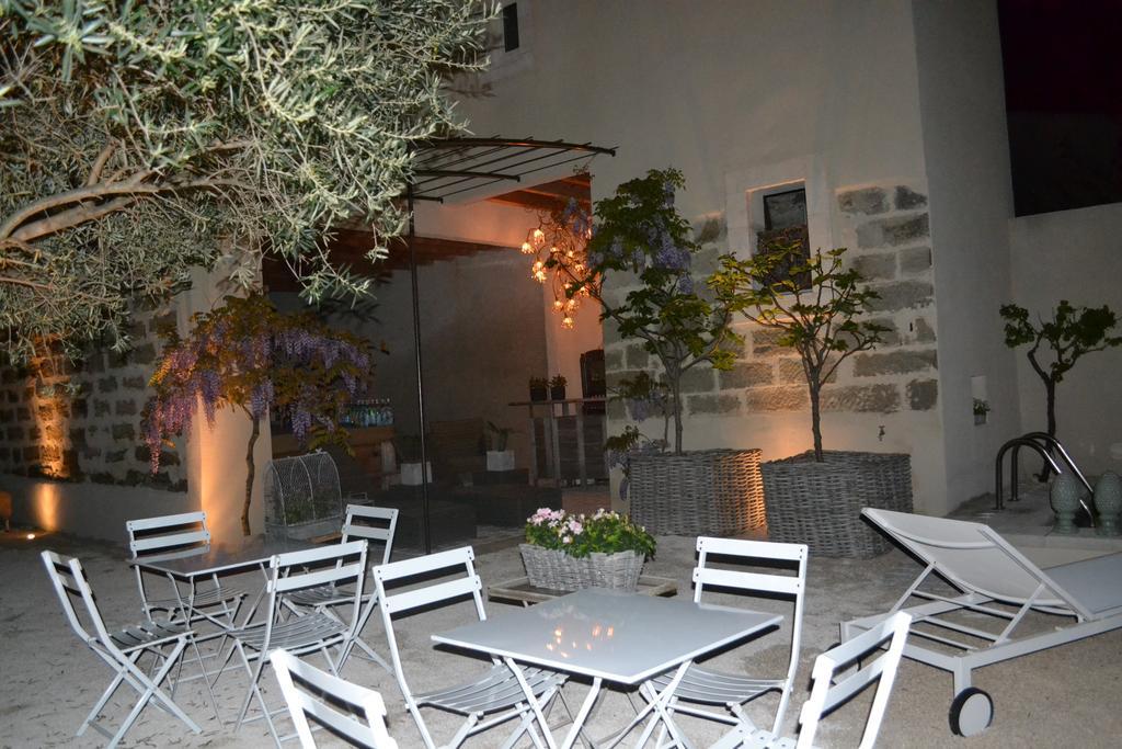 Bed and Breakfast Mas A L'Improviste Maillane Zewnętrze zdjęcie